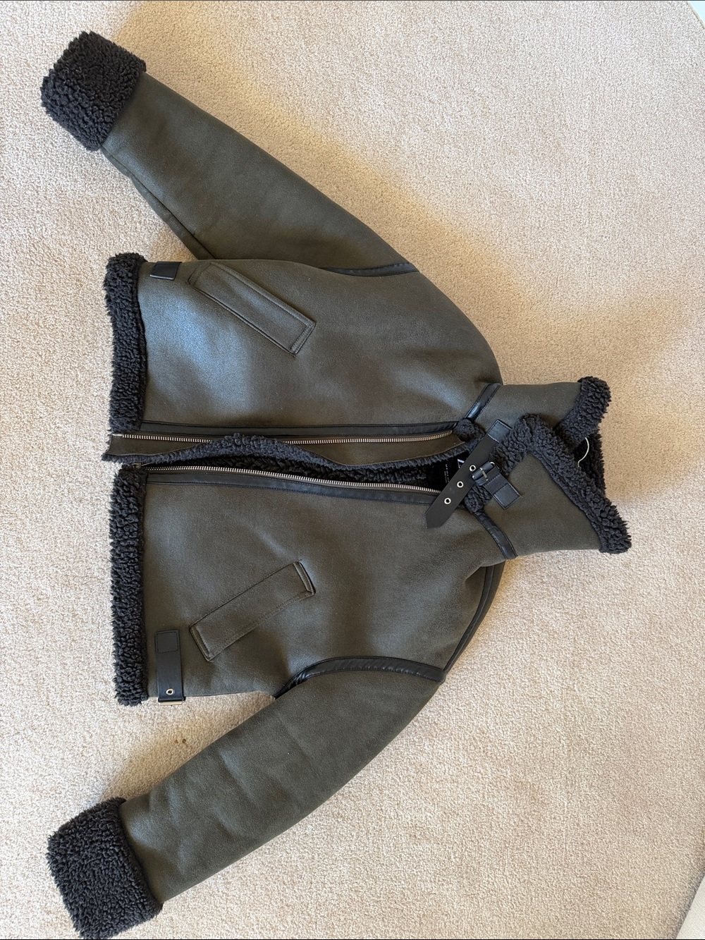 Zara Olive Green Puffer Jacket with Black Faux-Shearling Trim